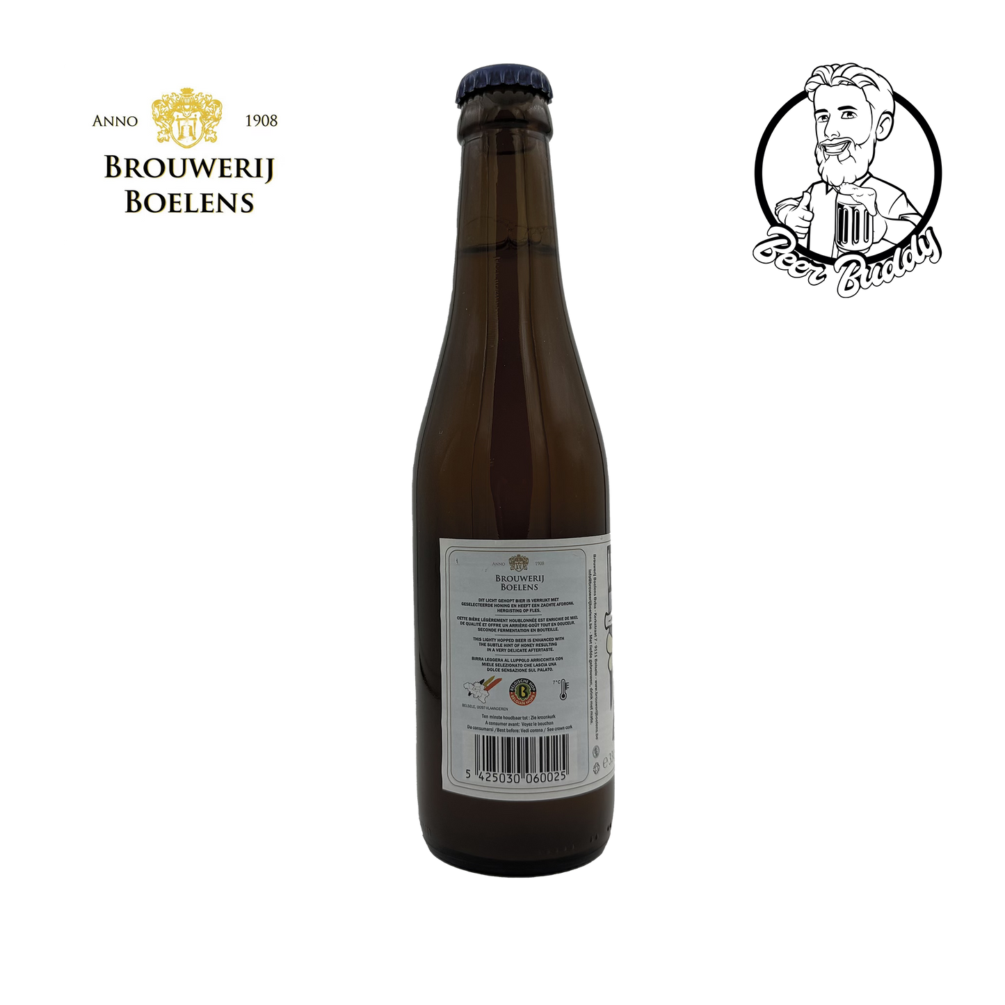 Getoond wordt een bruine glazen fles Bieken van Brouwerij Boelens met een etiket met een bij en een middeleeuws karakter. Het logo van de brouwerij, met de tekst "Anno 1908 Brouwerij Boelens", wordt boven de fles weergegeven en benadrukt de subtiele honingtonen van dit licht gehopt bier.